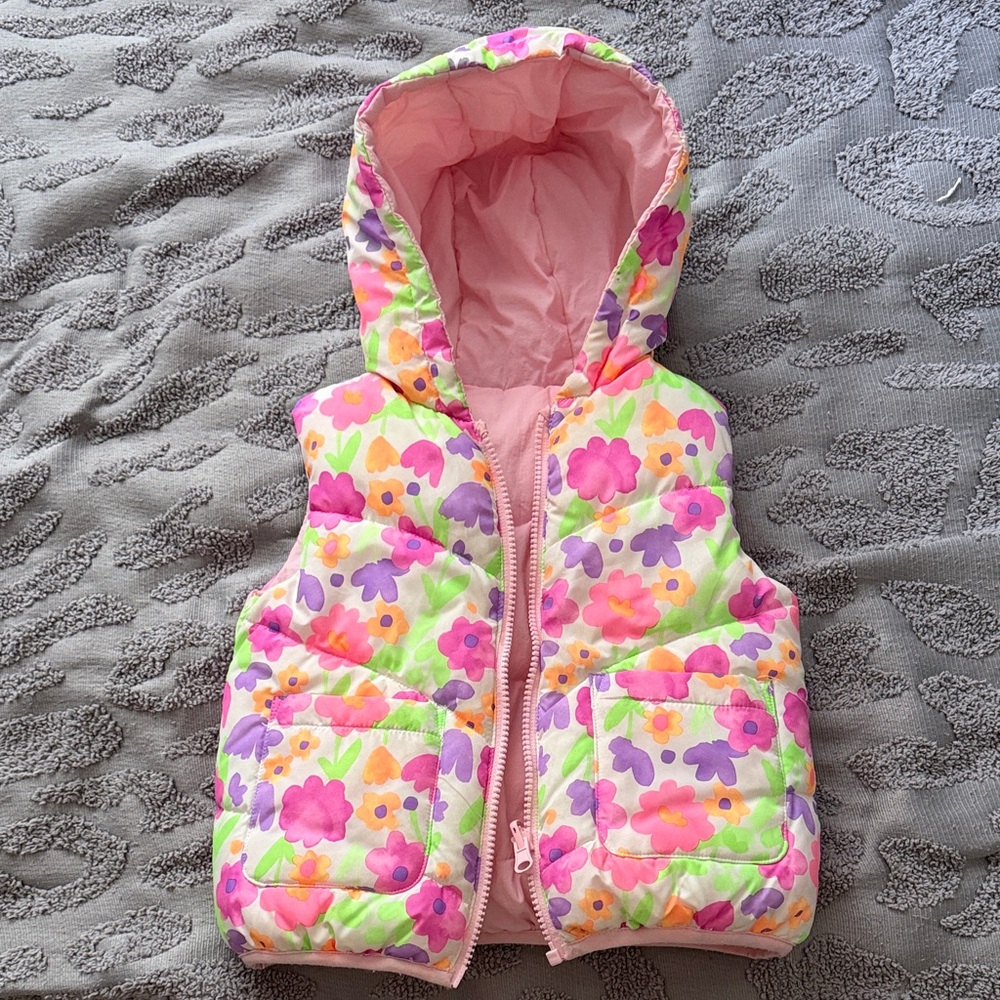Girls Floral Puffer Hoodie Vest - Pink & Pastel Flowers